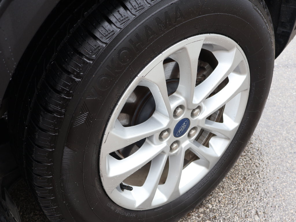 Used 2020 Ford Escape SE FWD image 37