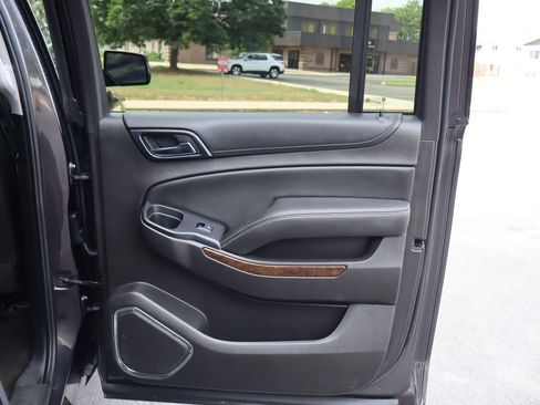 Used 2016 Chevrolet Suburban LT AWD/4WD image 27