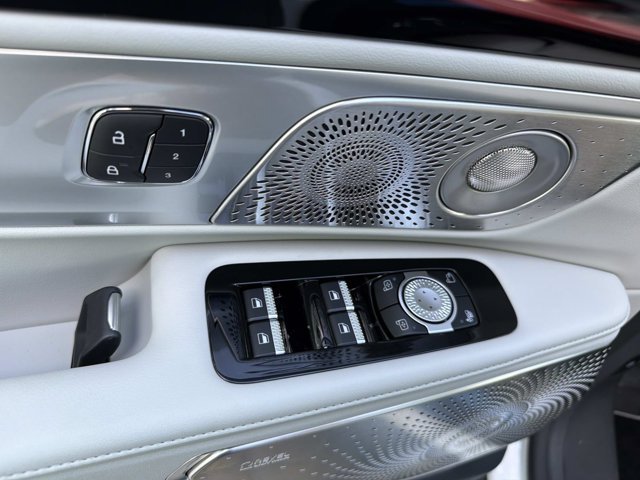 New 2026 Lincoln Nautilus Reserve AWD/4WD image 10