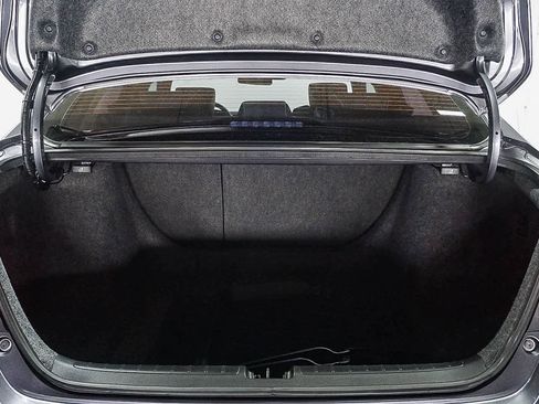 Used 2018 Honda Accord Sport image 27