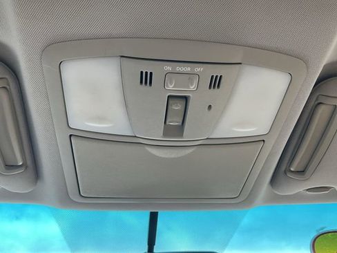 Used 2010 Nissan Maxima 3.5 SV w/ Monitor Pkg FWD image 16