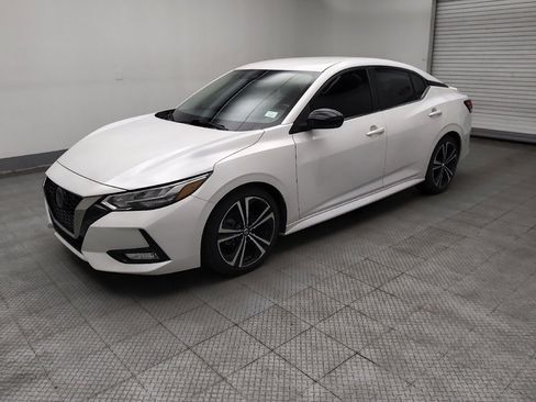 Used 2020 Nissan Sentra SR image 2