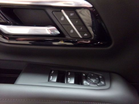 New 2025 Chevrolet Suburban LT w/ Comfort Package image 17