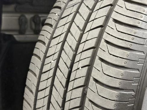 Certified 2025 Toyota Corolla LE image 36