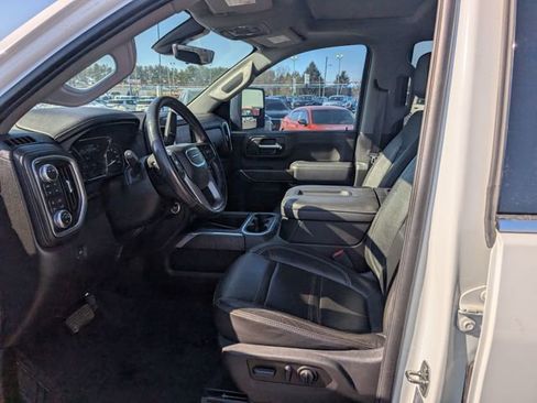 Used 2022 GMC Sierra 3500 Denali w/ Denali Ultimate Package image 14