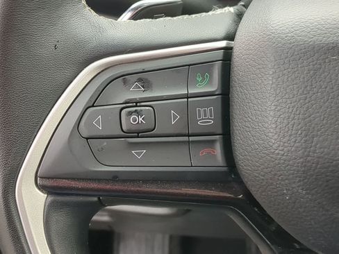 Used 2022 Jeep Grand Cherokee Altitude image 23