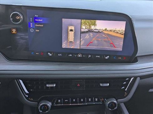 New 2026 Chevrolet Suburban LT image 13