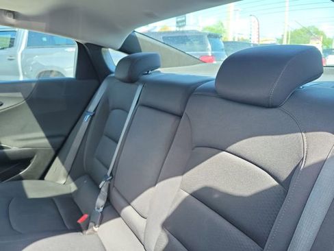 Used 2024 Chevrolet Malibu LT FWD image 12
