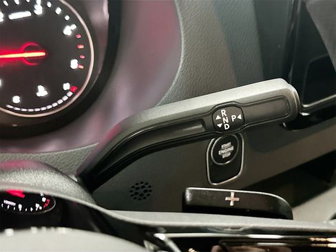 Used 2025 Mercedes-Benz Sprinter 2500 image 17