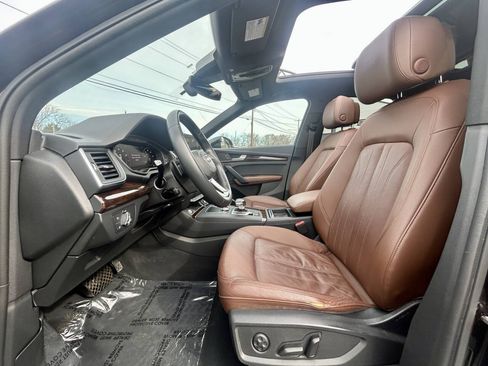 Used 2018 Audi Q5 2.0T Premium Plus w/ Premium Plus Package AWD/4WD image 10