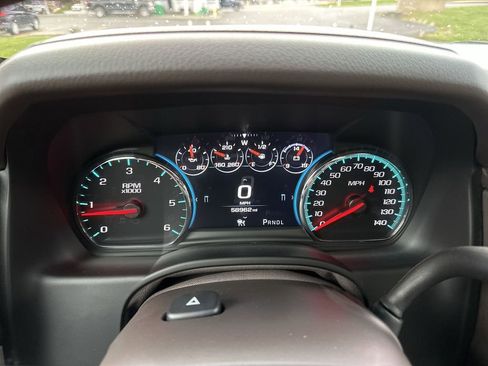 Used 2020 Chevrolet Tahoe Premier w/ Premier 6.2L Value Package image 15