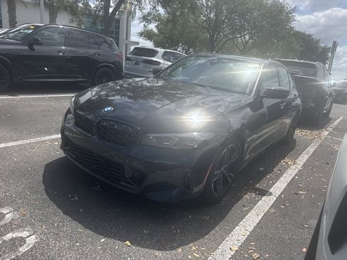 Used 2024 BMW M340i w/ Premium Package image 4