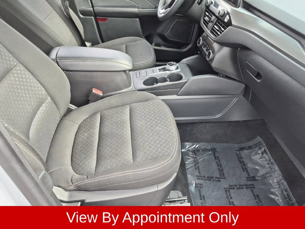 Used 2025 Ford Escape Active AWD/4WD image 29