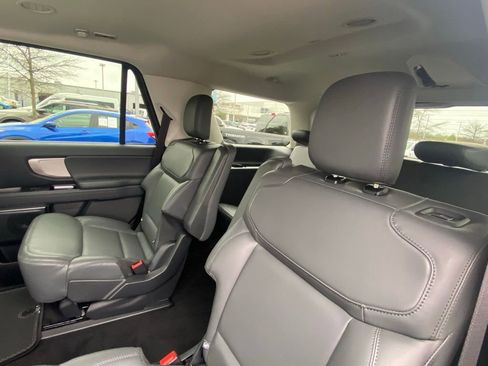 New 2026 Ford Expedition Active image 23