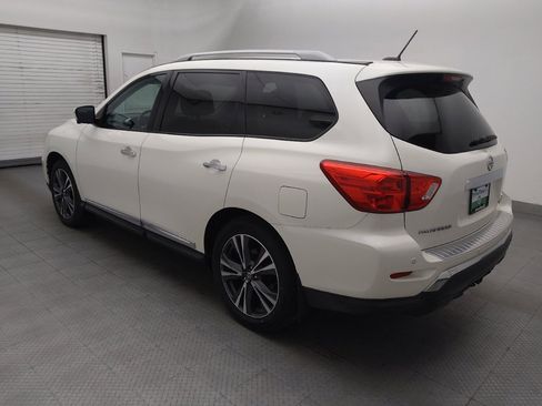 Used 2017 Nissan Pathfinder Platinum w/ Family Entertainment Package AWD/4WD image 3