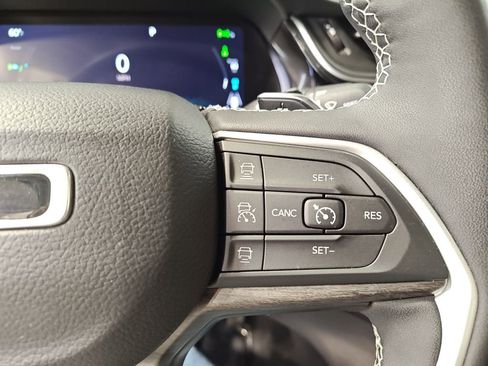 Used 2022 Jeep Grand Cherokee Limited 4xe image 26