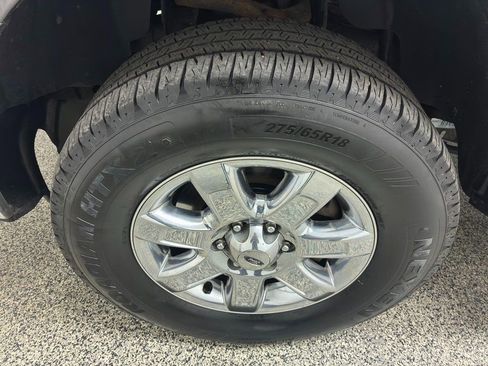 Used 2014 Ford F150 XLT w/ XLT Chrome Package image 15