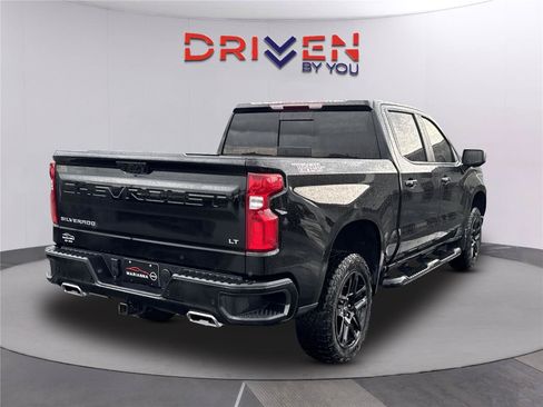 Used 2025 Chevrolet Silverado 1500 LT Trail Boss w/ LT Trail Boss Premium Package AWD/4WD image 4