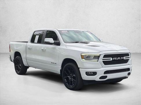 Used 2023 RAM 1500 Laramie AWD/4WD image 3