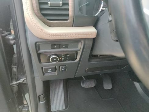 Used 2023 Ford Expedition Limited AWD/4WD image 23