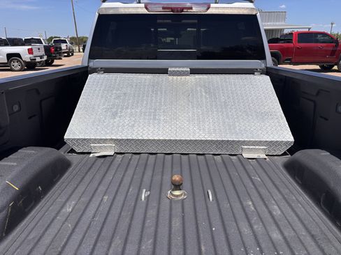 Used 2022 Chevrolet Silverado 3500 High Country w/ Technology Package AWD/4WD image 5