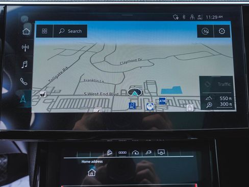 Used 2023 Audi e-tron S Premium Plus image 20