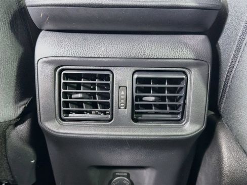 Used 2024 Toyota RAV4 LE AWD/4WD image 21