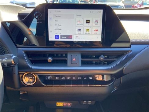 Used 2024 Lexus UX 250h AWD w/ Premium Package image 21