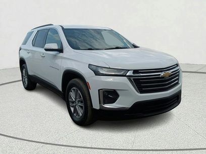 Used 2023 Chevrolet Traverse LT