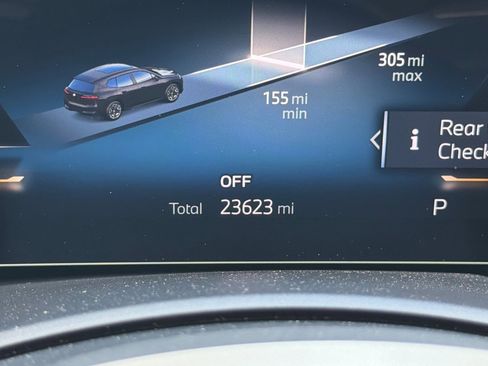 Used 2024 BMW iX xDrive50 w/ Premium Package image 37