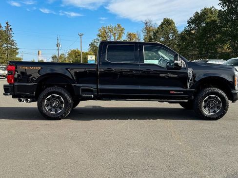 Used 2023 Ford F250 Lariat w/ Tremor Off-Road Package image 2