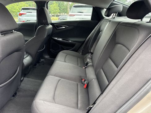Used 2022 Chevrolet Malibu LS FWD image 10