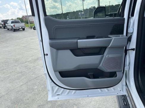 New 2025 Ford F250 XLT w/ Black Appearance Package image 21