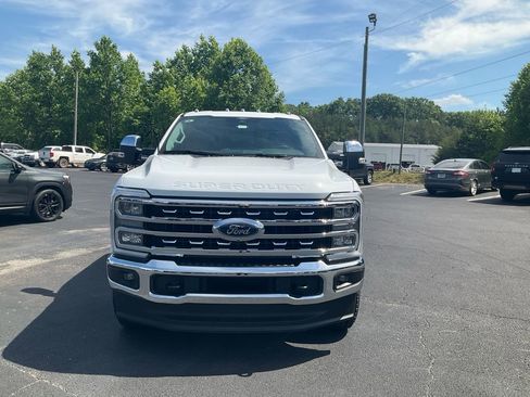 New 2026 Ford F250 Lariat w/ Chrome Package AWD/4WD image 2
