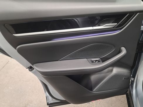 New 2026 Porsche Macan Electric RWD image 26