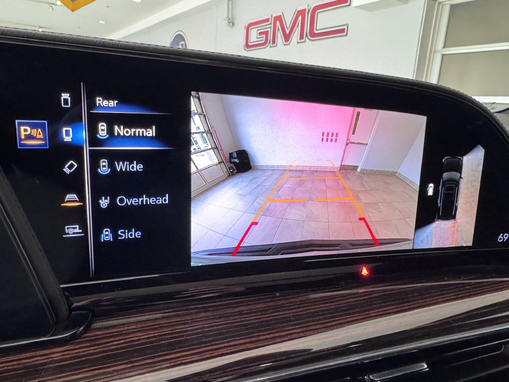 Certified 2024 Cadillac Escalade Premium Luxury AWD/4WD image 24