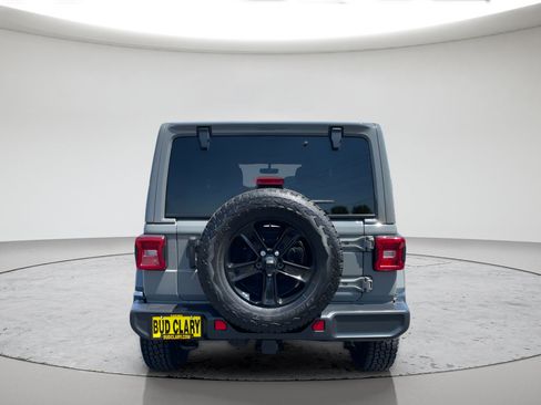 Used 2022 Jeep Wrangler Unlimited Sahara AWD/4WD image 4