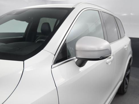 Used 2019 Volvo XC90 T6 R-Design w/ Protection Package image 11