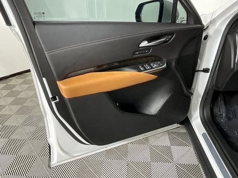 Used 2023 Cadillac XT4 Premium Luxury image 18