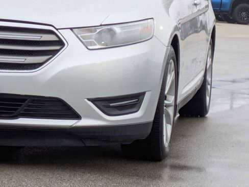 Used 2013 Ford Taurus SEL image 10