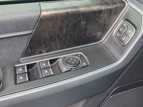 Used 2022 Ford F150 Lariat RWD image 22