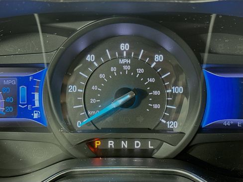 Used 2013 Ford Fusion SE image 12