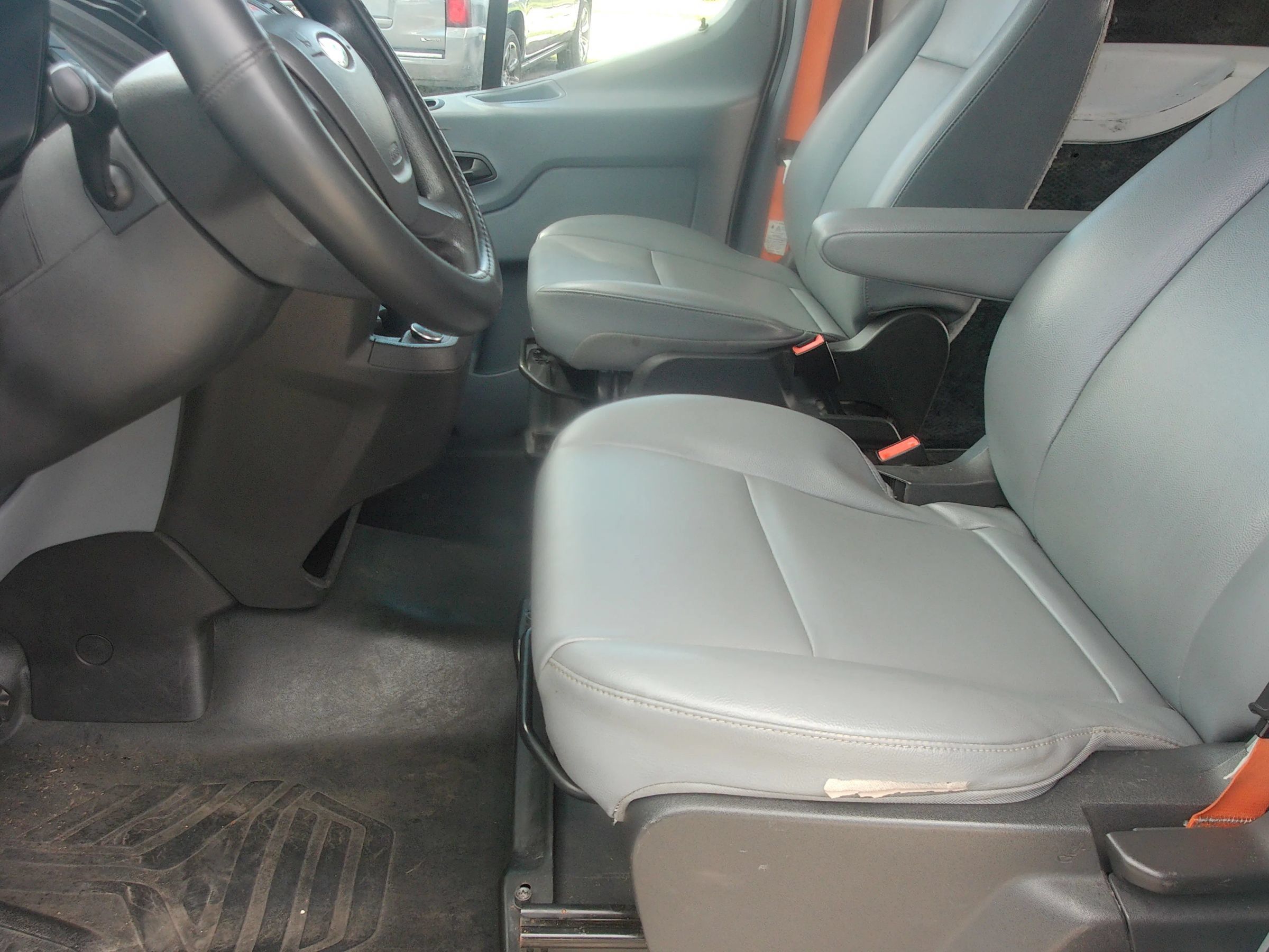 Used 2019 Ford Transit 150 148 Medium Roof RWD image 12