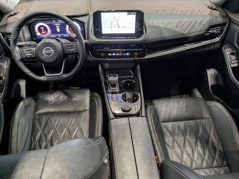 Used 2021 Nissan Rogue Platinum image 18