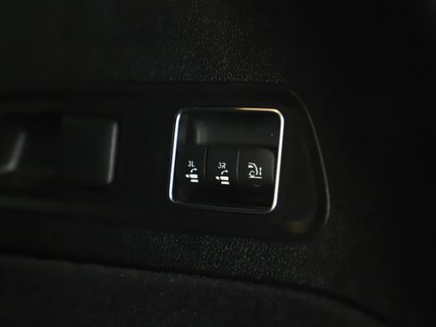 Used 2023 Mercedes-Benz GLS 580 4MATIC image 21