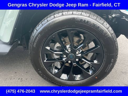 Used 2024 Jeep Wrangler Unlimited Sahara w/ Dual Top Group AWD/4WD image 9