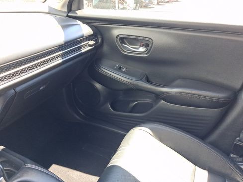 Used 2024 Honda HR-V EX-L image 21