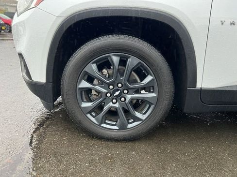 Used 2019 Chevrolet Traverse RS image 30