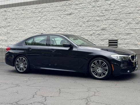 Used 2019 BMW 530i xDrive w/ M Sport Package AWD/4WD image 38