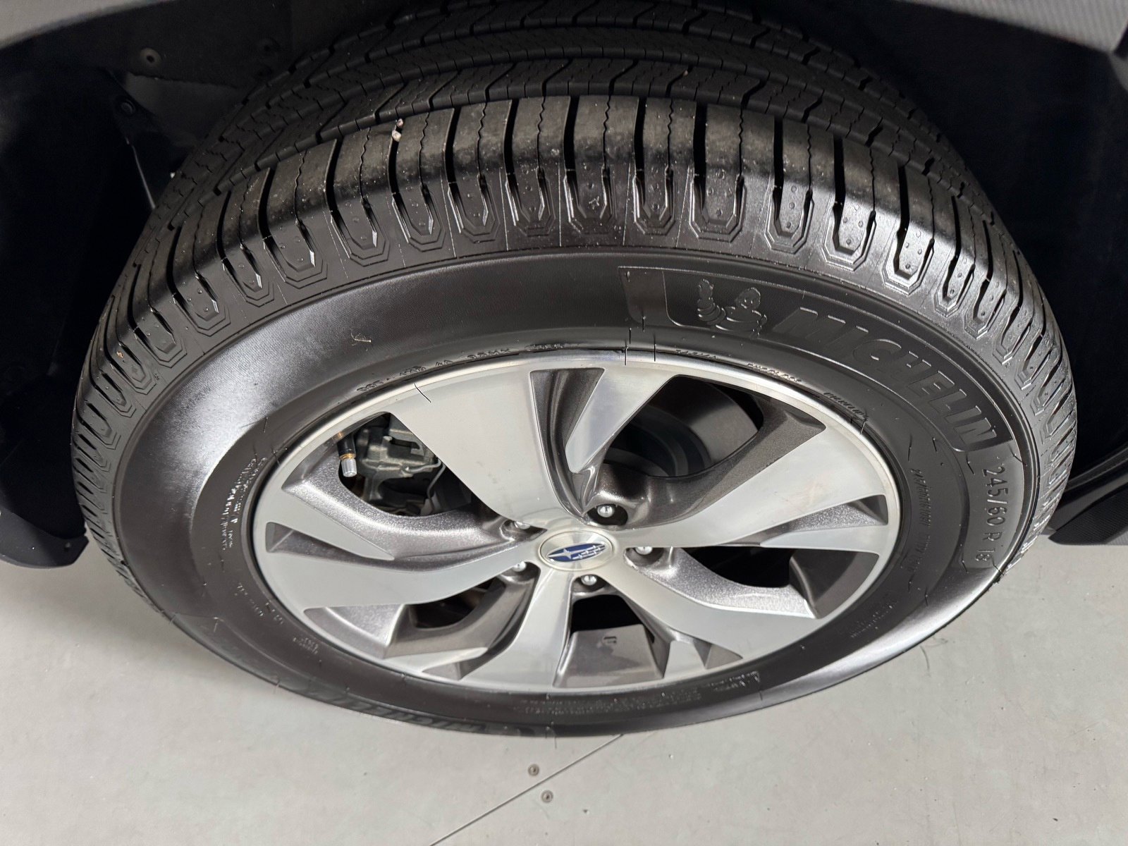 Used 2019 Subaru Ascent Premium AWD/4WD image 11